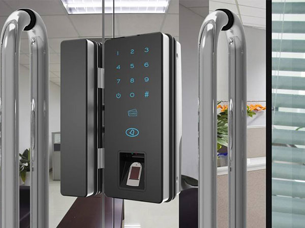 新源24小时上门开锁公司