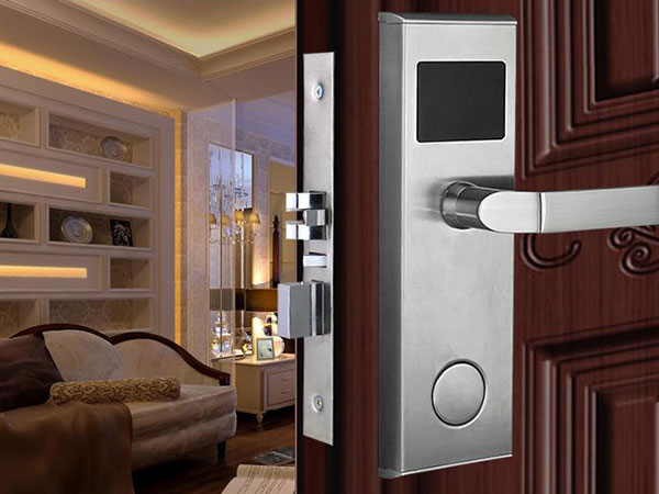 新源24小时上门开锁公司