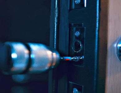 新源24小时上门开锁公司